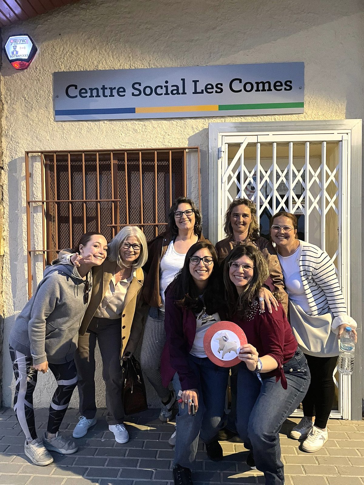 Grupo de mujeres reunidas en el Centre Social Les Comes, Sils.